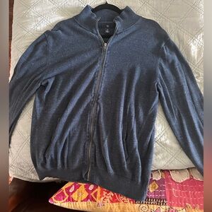 EUC GAP Men's Blue zip up Sweater. L.